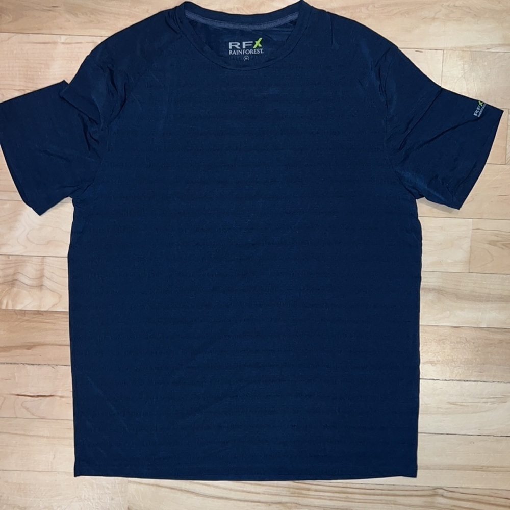 Men’s Workout Tee​ - Picture 2 of 3